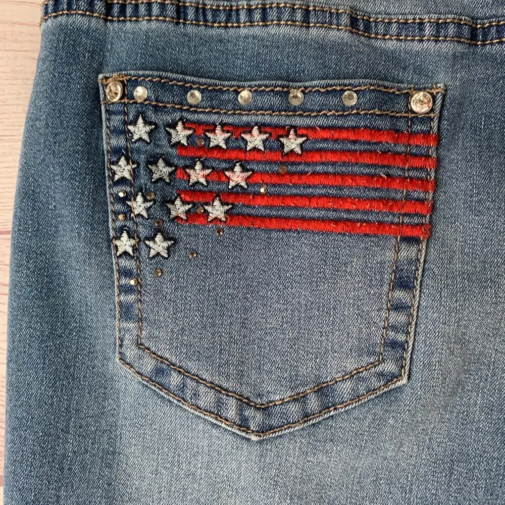 Earl Jeans Bermuda Denim Jean Shorts Patriotic Flag Embellishments Size 12